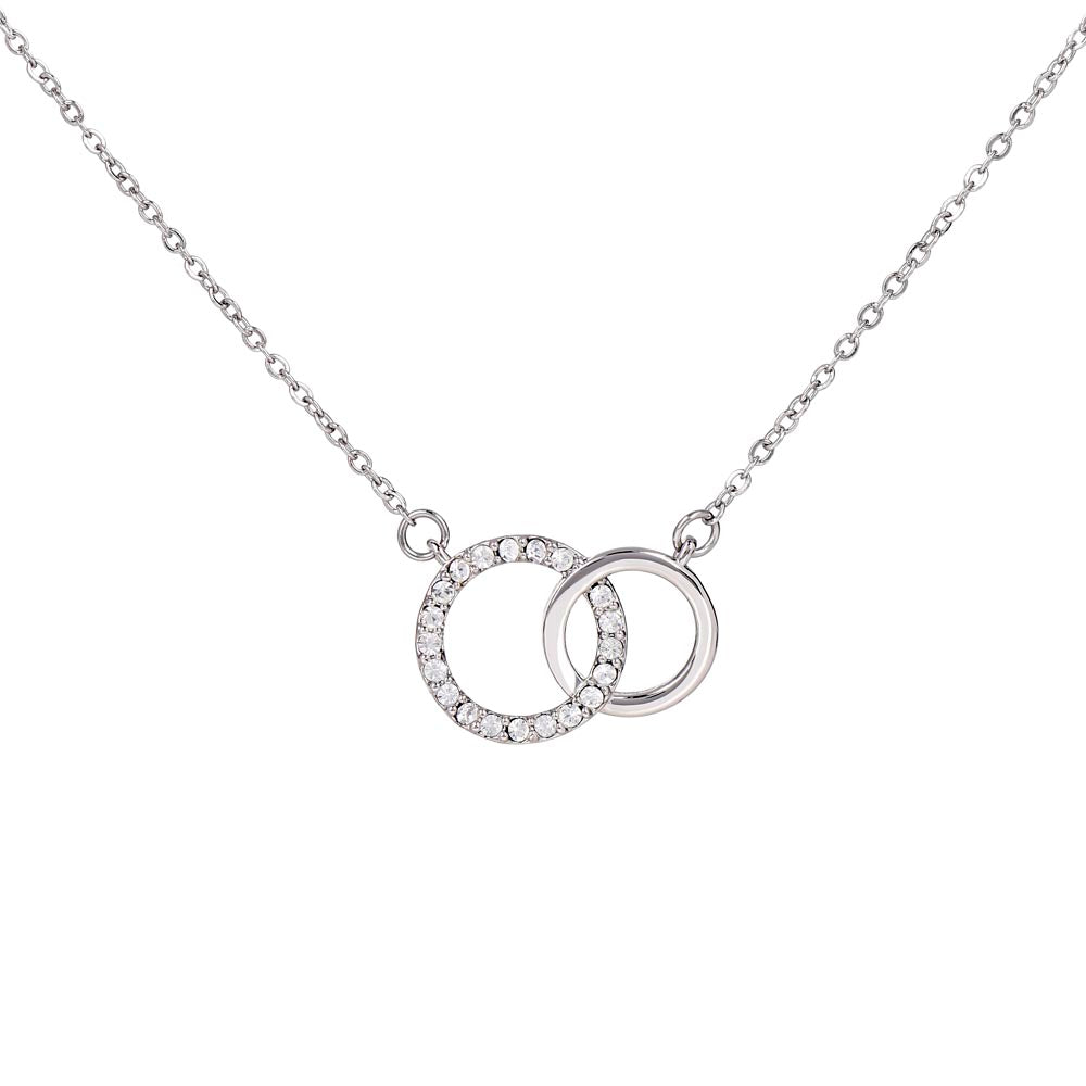 To My Amazing Mom - Joined Circle Necklace - Az001